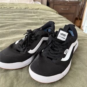 Vans Ultrarange Black and White Sneakers